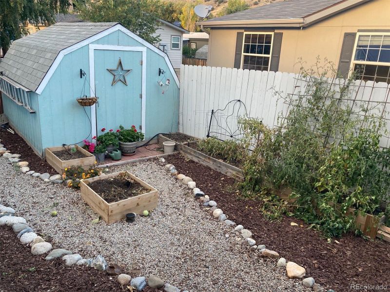 901 Maple Dr, Salida, CO 81201