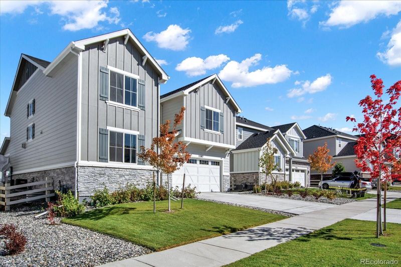27617 E Geddes Pl, Aurora, CO 80016