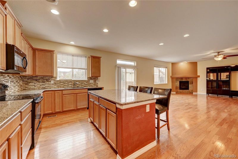 25958 E Bayaud Ave, Aurora, CO 80018