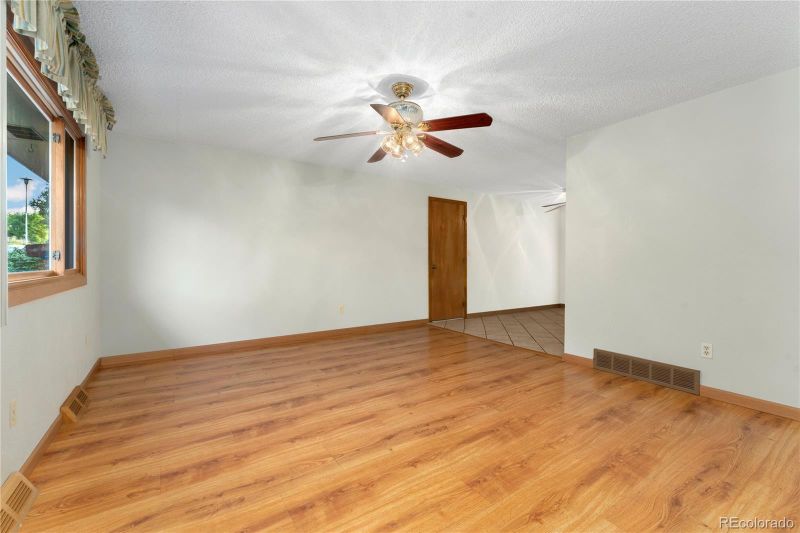 10362 W 69th Ave, Arvada, CO 80004