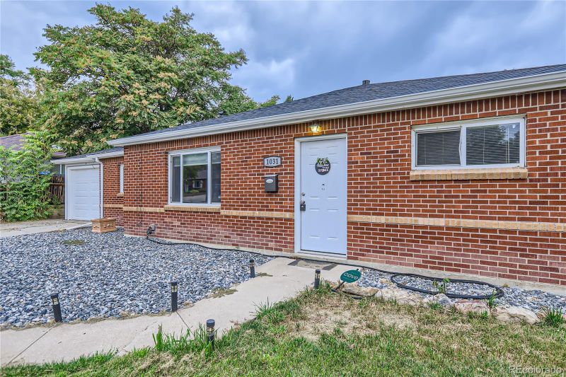 1031 E 92nd Ave, Thornton, CO 80229