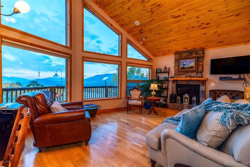 260 Thunder Ln, Como, CO 80432