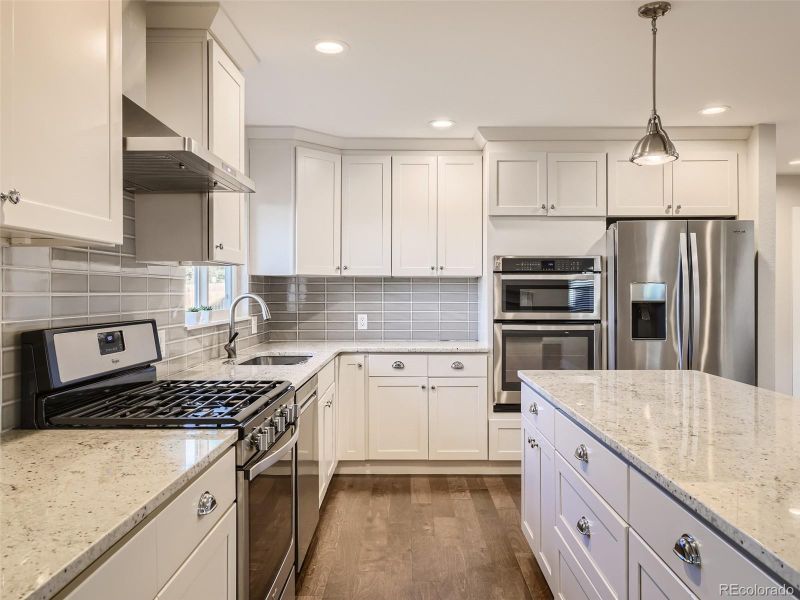 6724 S Detroit Cir, Centennial, CO 80122