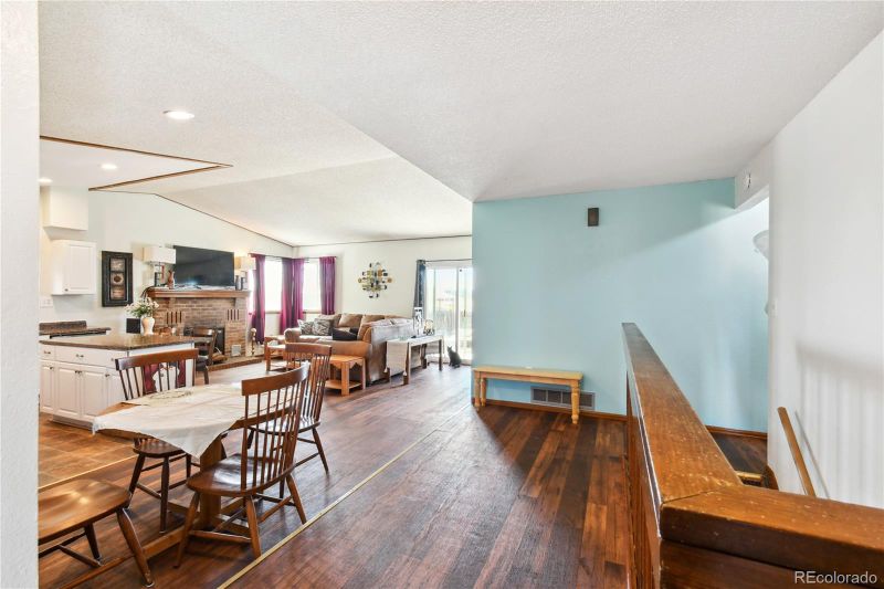 185 Mckinley Dr, Bennett, CO 80102