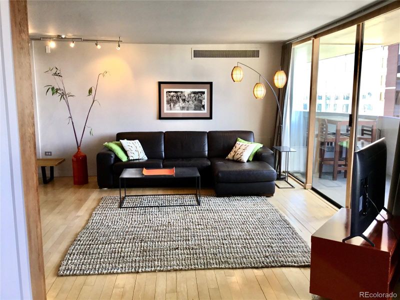 1020 15th St #18A, Denver, CO 80202