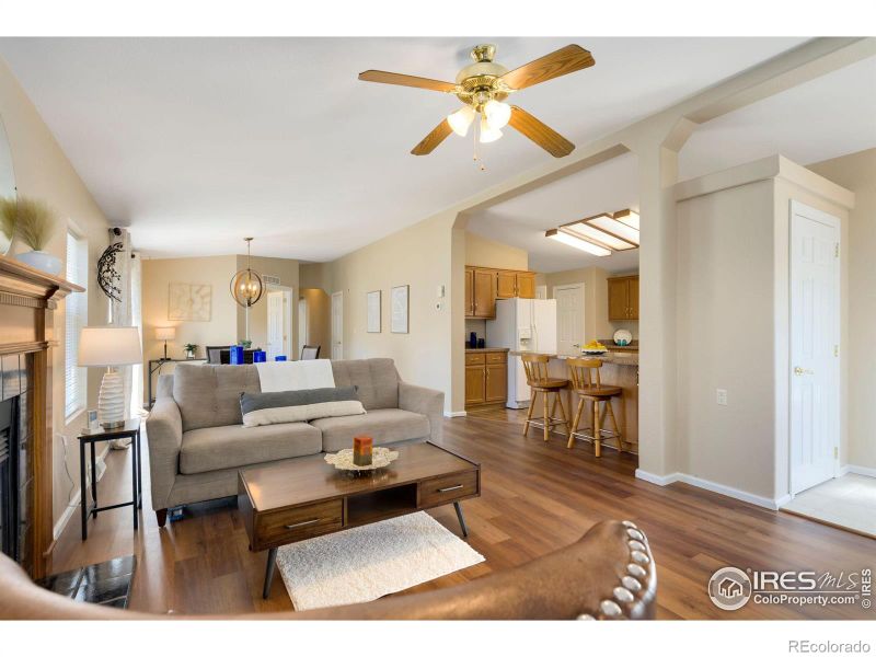 811 Sunchase Dr, Fort Collins, CO 80524