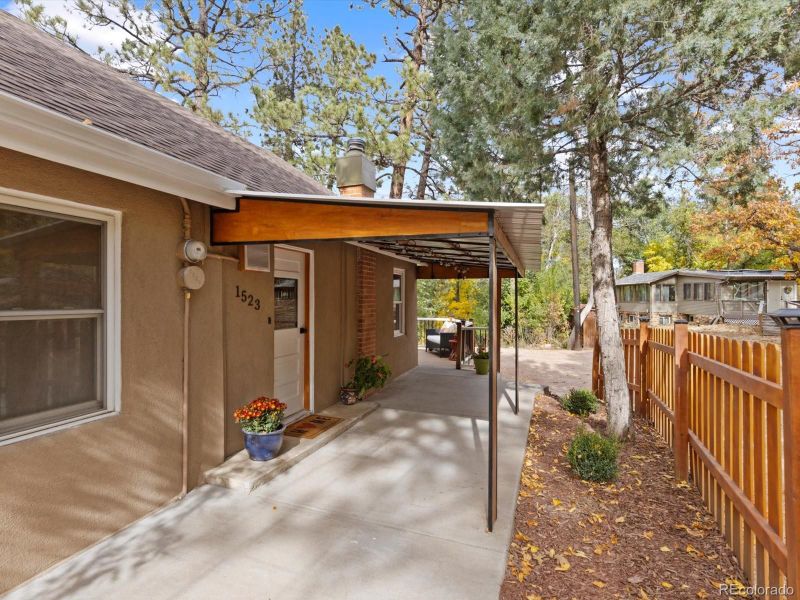 1523 Winfield Ave, Colorado Springs, CO 80906