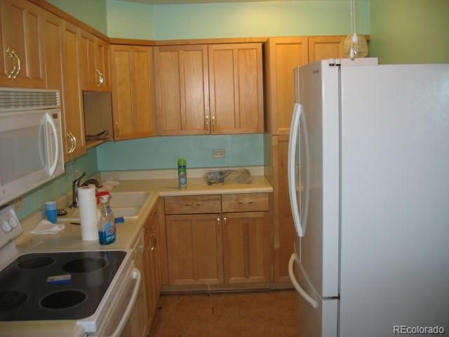 300 S Clinton St #6A, Denver, CO 80247