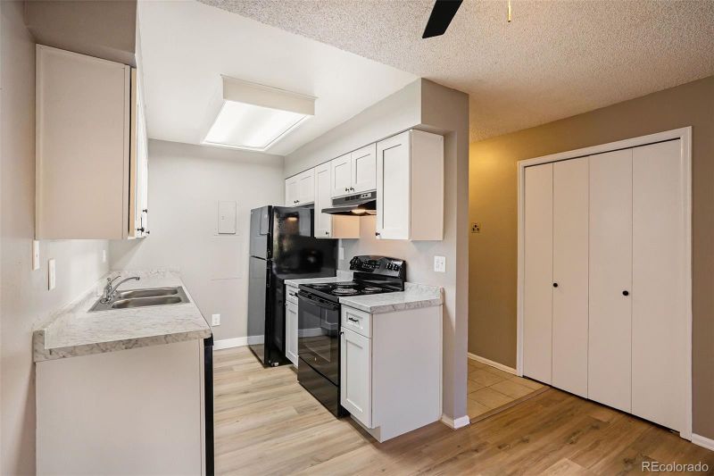 14751 E Tennessee Dr #223, Aurora, CO 80012