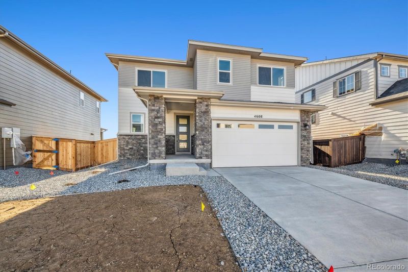 4608 Short Horn Dr, Johnstown, CO 80534