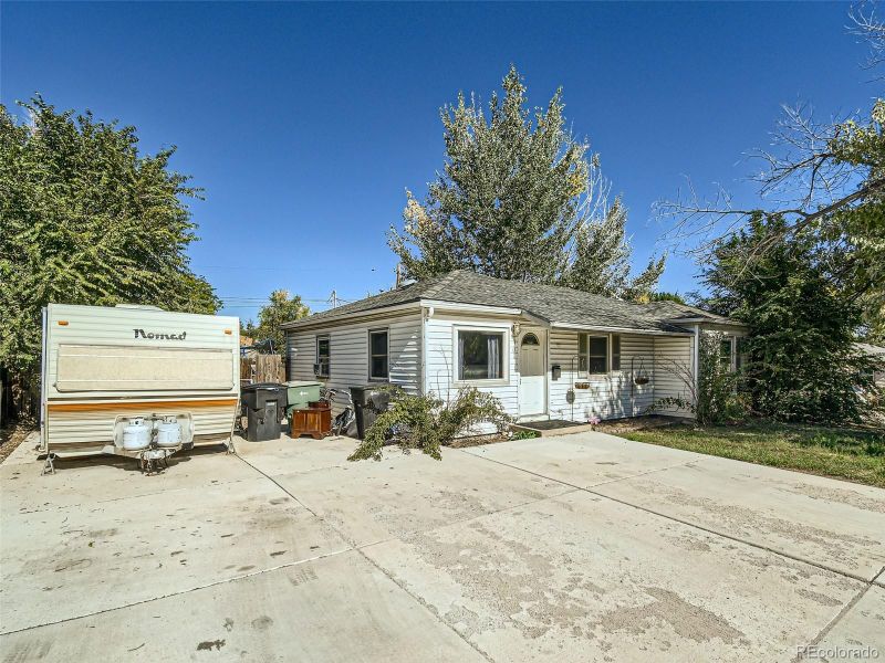 1701 E 88th Ave, Thornton, CO 80229