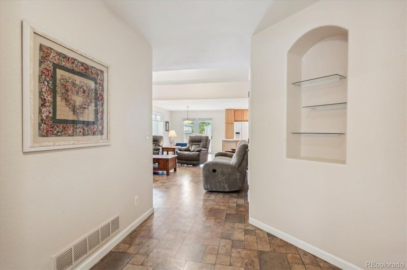 2228 S Espana St, Aurora, CO 80013