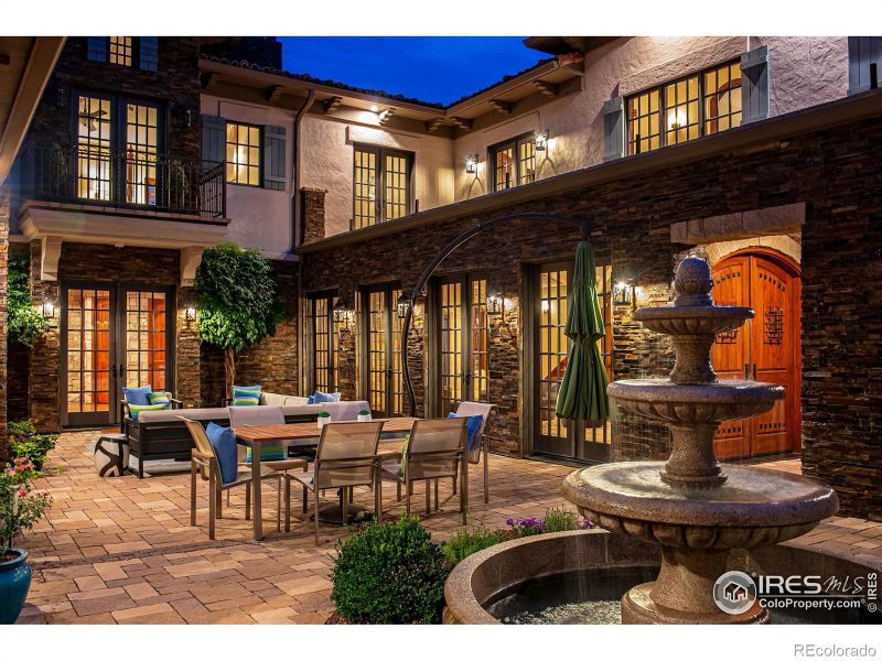 6840 Goldbranch Dr, Niwot, CO 80503