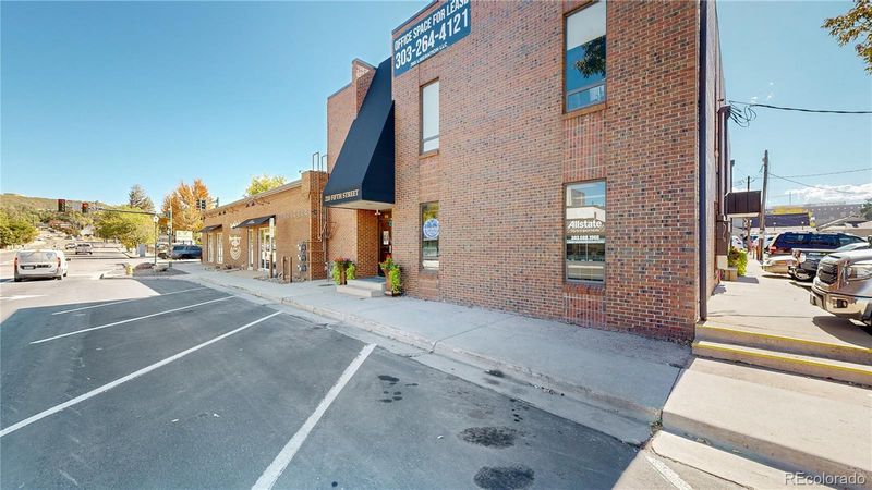 210 5th St, Castle Rock, CO 80104