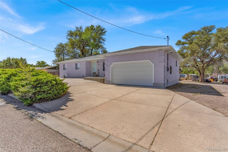 328 Avondale St, Avondale, CO 81022