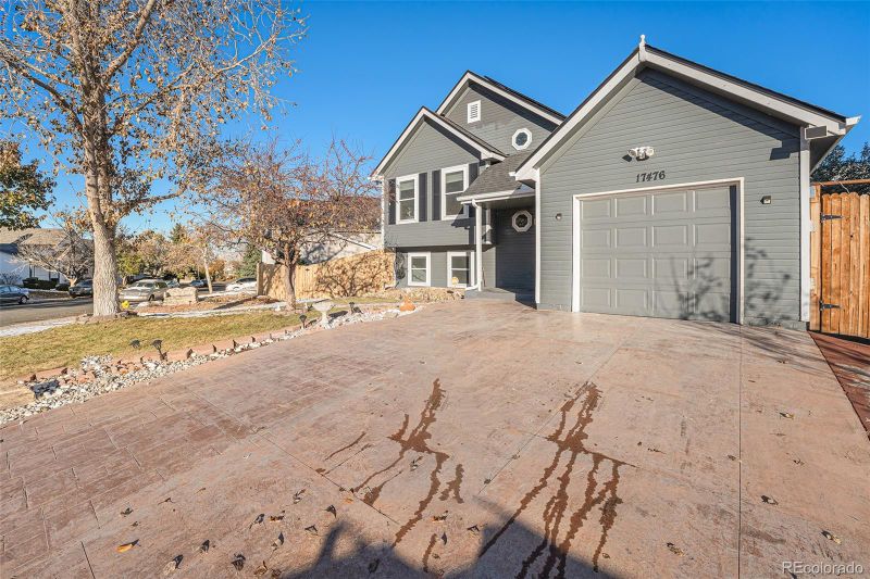 17476 E Plateau Dr, Aurora, CO 80015