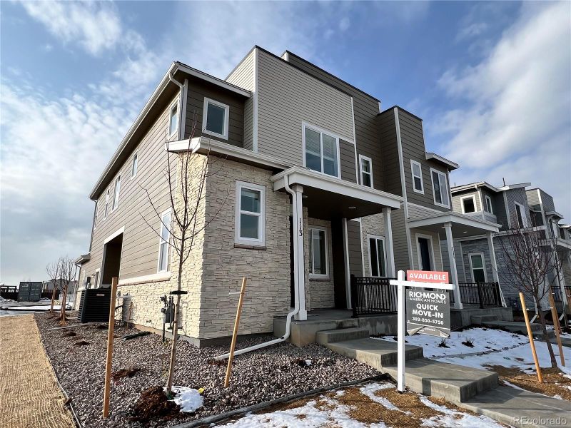 113 S Uriah St, Aurora, CO 80018