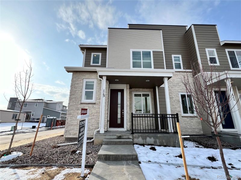 113 S Uriah St, Aurora, CO 80018