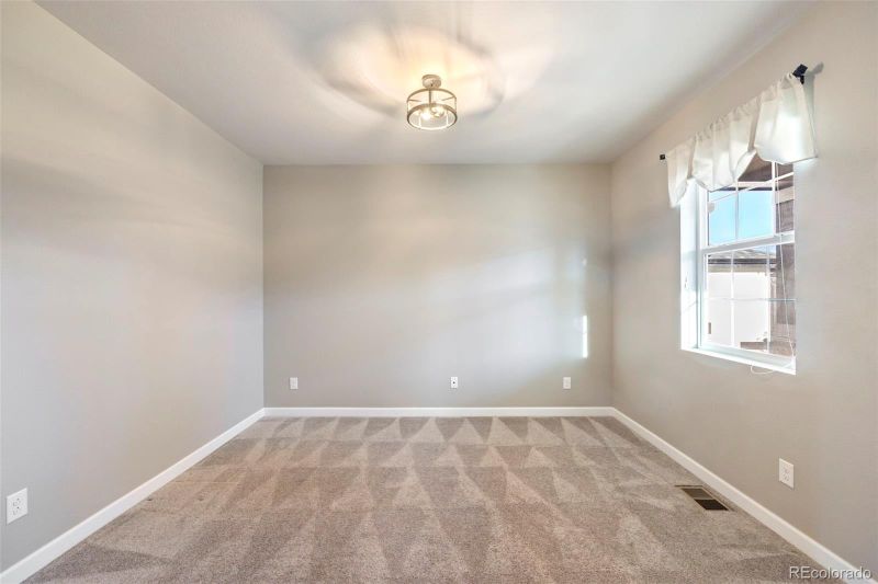 7695 Blue Water Dr, Castle Rock, CO 80108