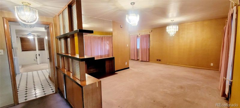 2930 Monaco Pw, Denver, CO 80207