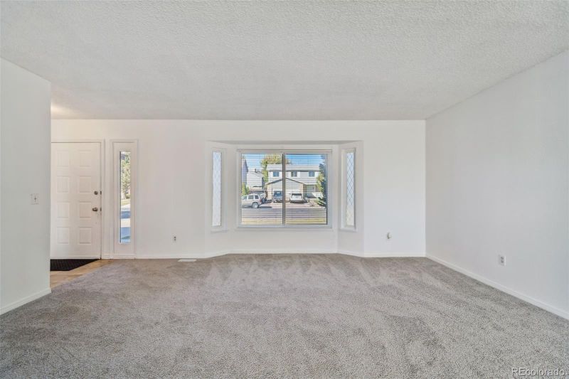 2854 E 101st Ave, Thornton, CO 80229