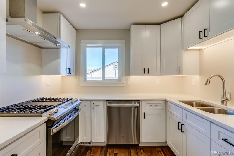 714 S Quivas St, Denver, CO 80223