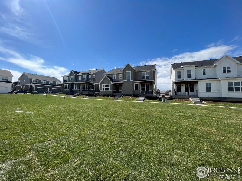 305 Gray Jay Ct, Berthoud, CO 80513