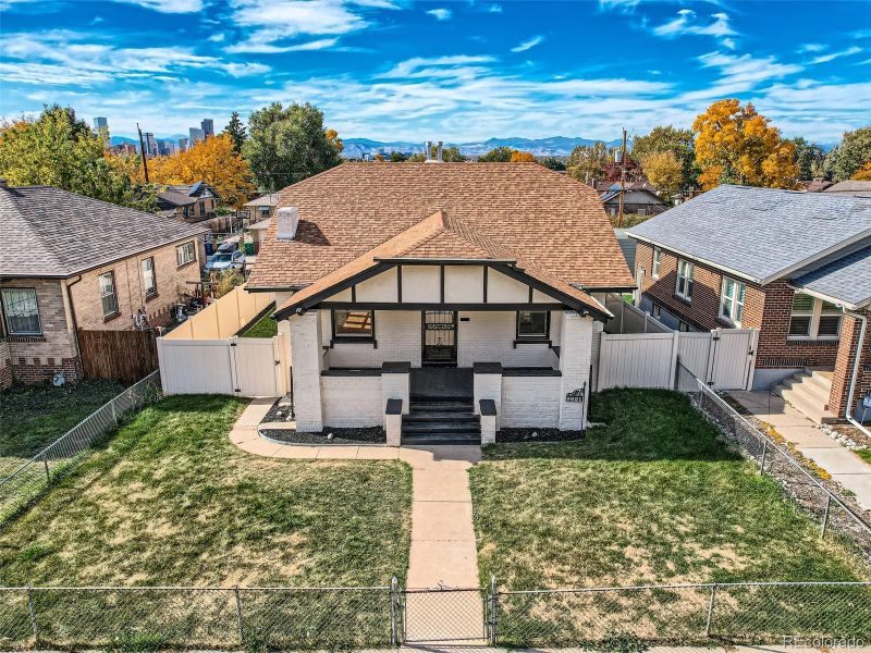 2821 N Fillmore St, Denver, CO 80205
