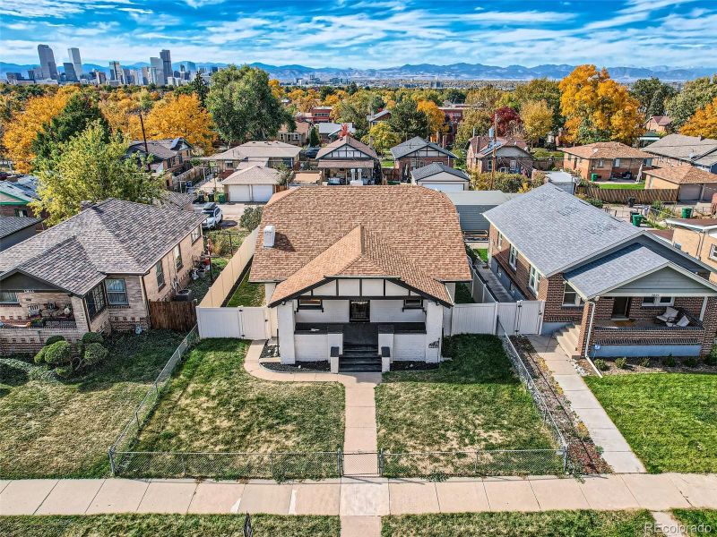 2821 N Fillmore St, Denver, CO 80205