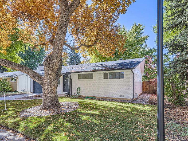 1721 Corey St, Longmont, CO 80501