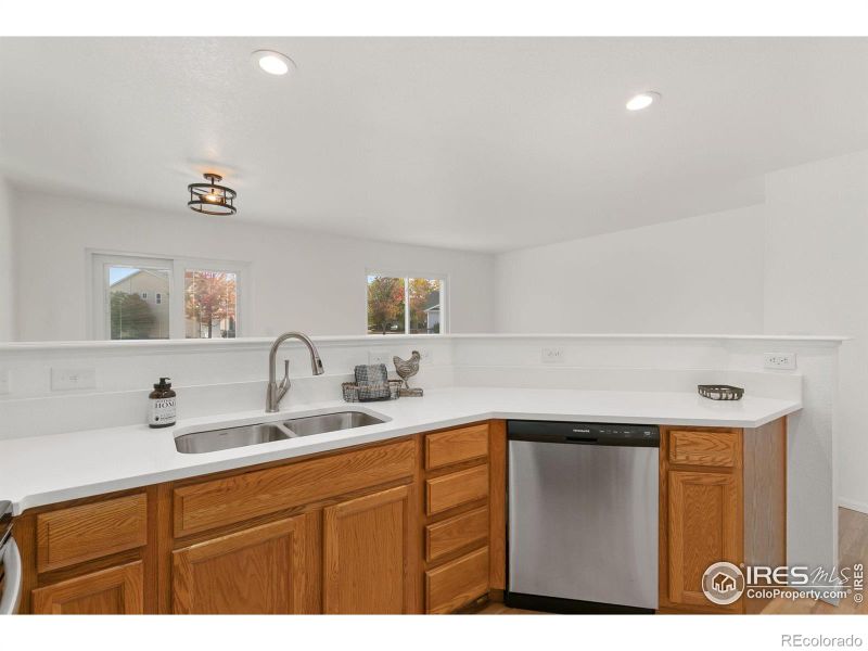 4253 Georgetown Dr, Loveland, CO 80538