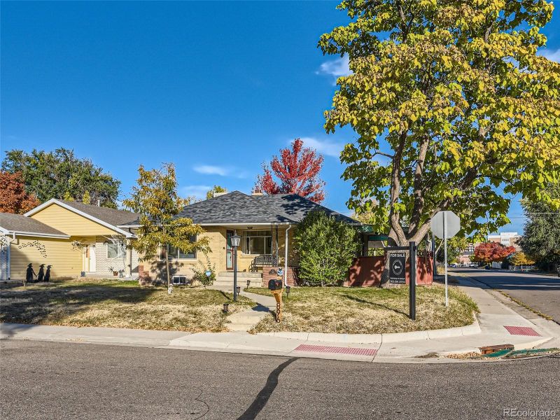 896 S Krameria St, Denver, CO 80224
