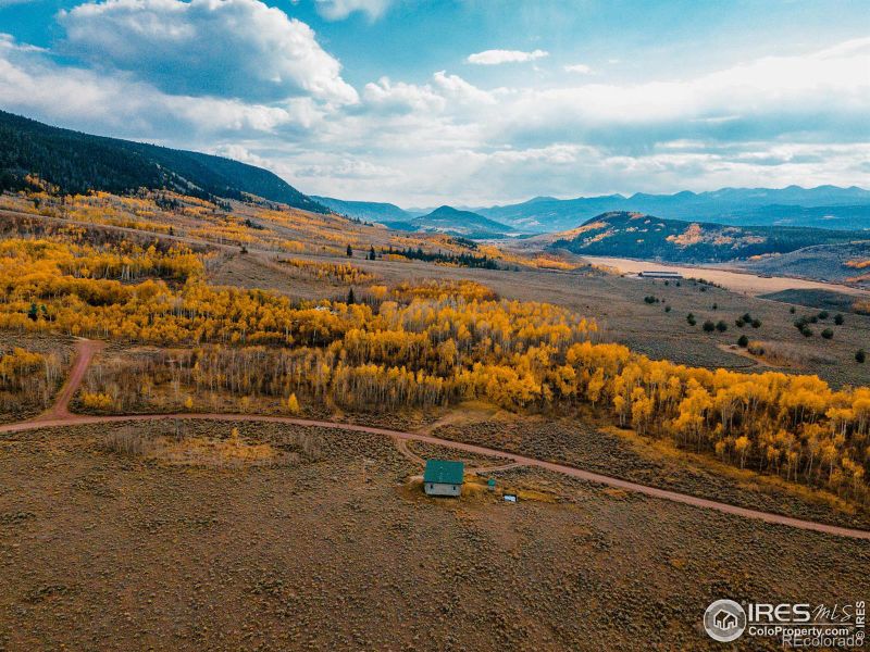 841 Rainbow River Dr, Jelm, CO 80545