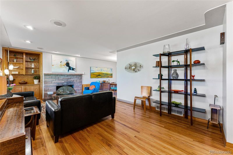 6091 S Aberdeen St, Littleton, CO 80120
