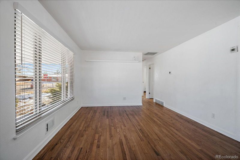 3001 Ursula St, Aurora, CO 80011