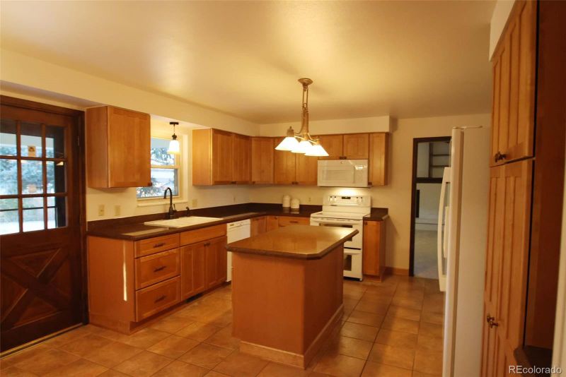 7832 S Garfield Way, Centennial, CO 80122