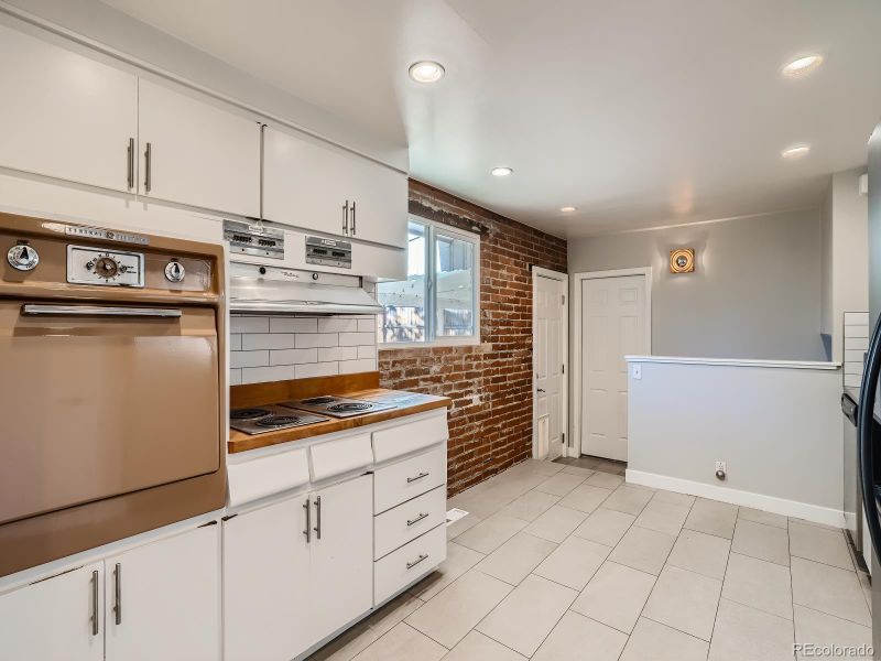 2759 S Washington St, Englewood, CO 80113