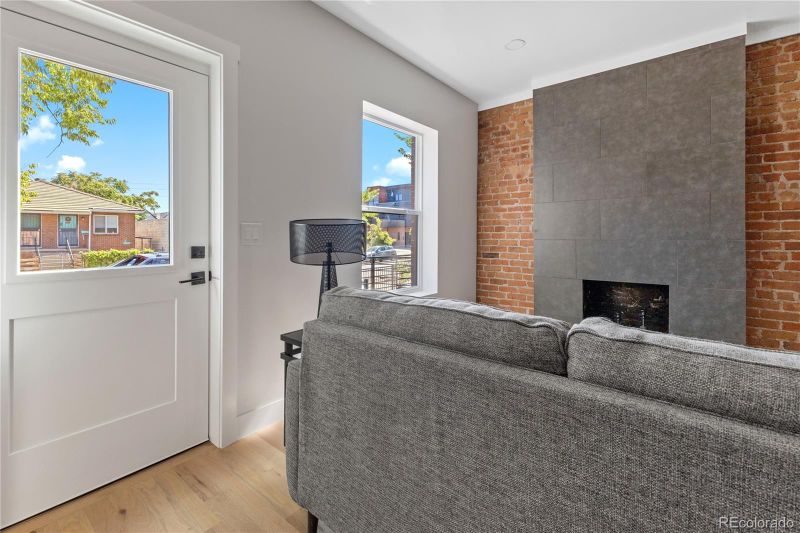 939 Inca St, Denver, CO 80204