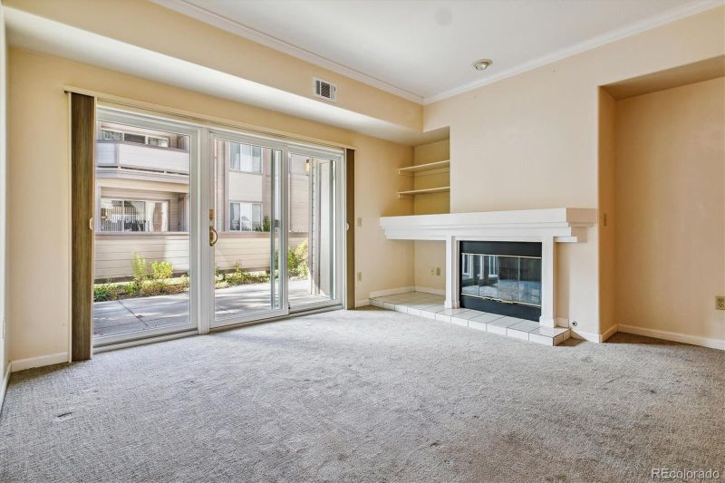 930 E Plum Creek Pw #104, Castle Rock, CO 80104