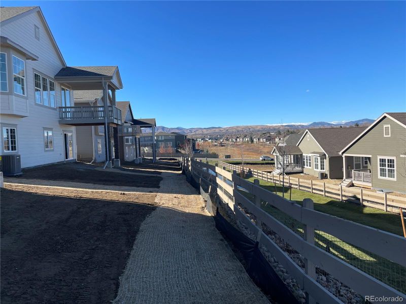 6543 W Asbury Ave, Lakewood, CO 80227
