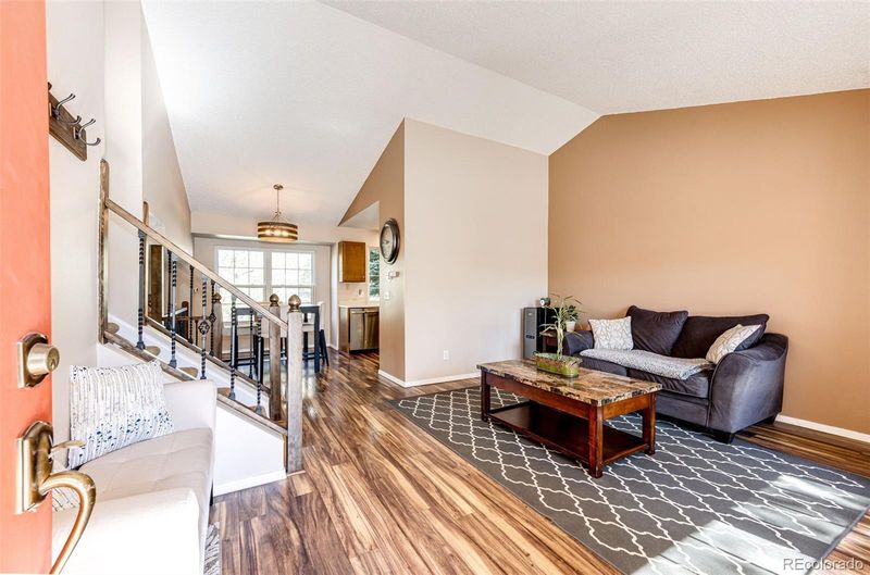 9813 Fairwood St, Littleton, CO 80125