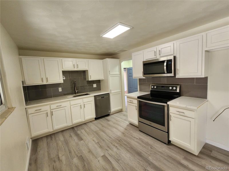3181 Revere St, Aurora, CO 80011