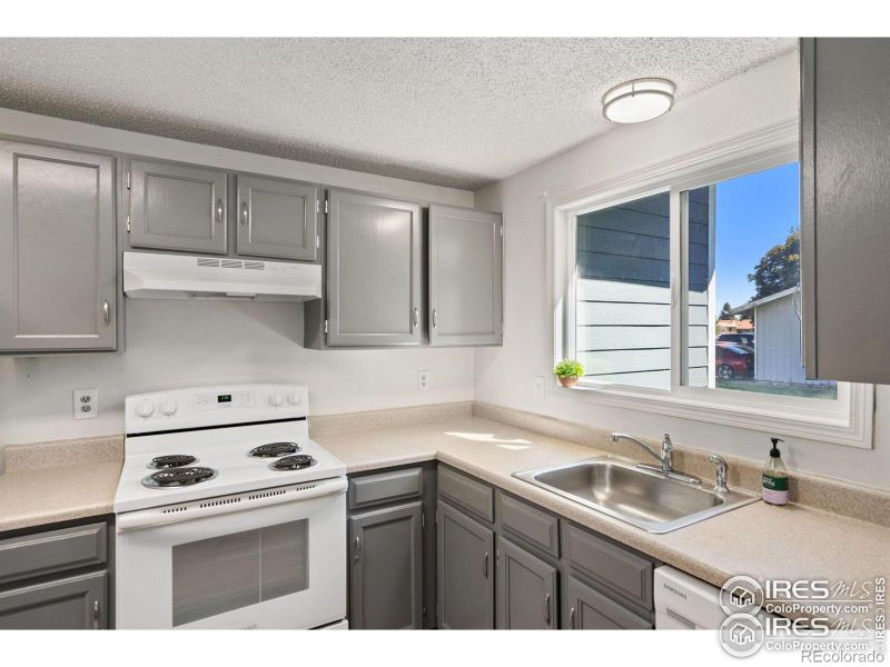 1842 3rd St SW, Loveland, CO 80537
