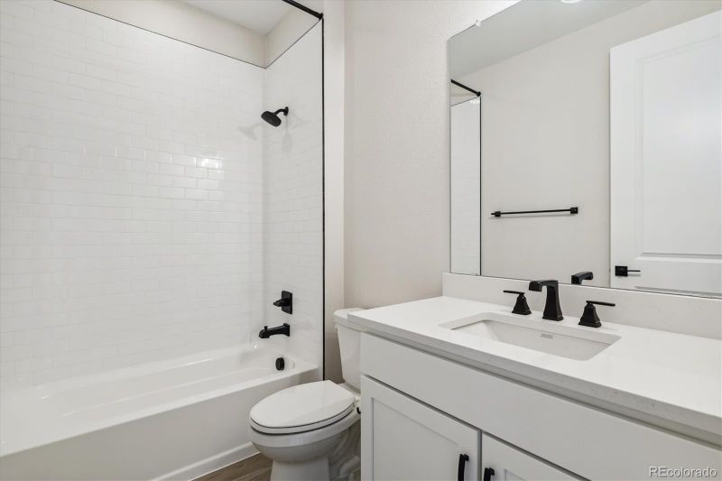 7279 S Yantley Way, Aurora, CO 80016