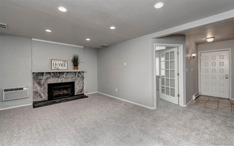 2457 S Victor St #B, Aurora, CO 80014