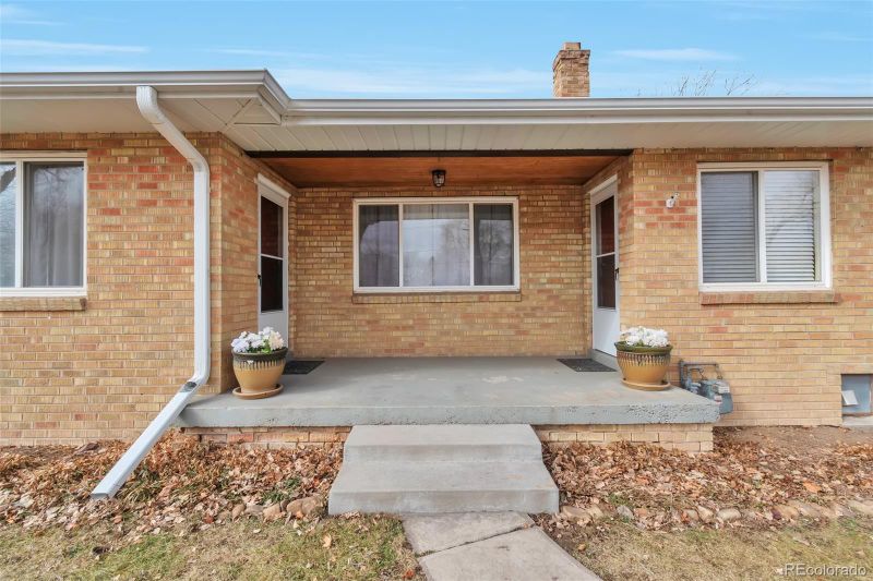 1765 Dover St, Lakewood, CO 80215