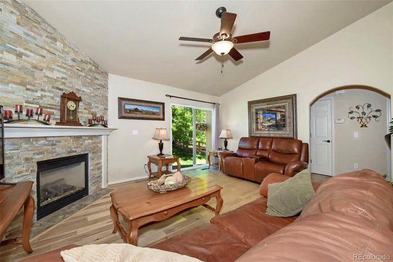 8529 Jacks Fork Dr, Colorado Springs, CO 80924