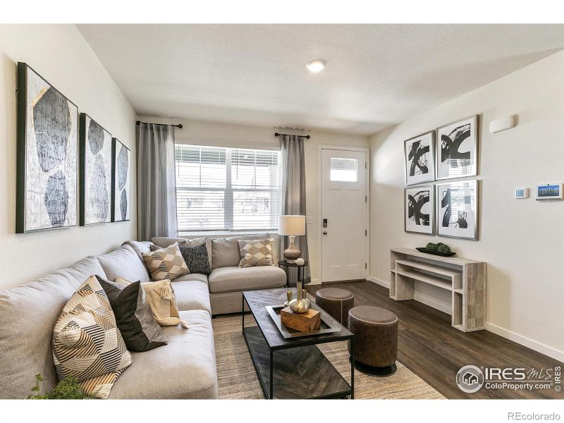 567 Thoroughbred Ln, Johnstown, CO 80534