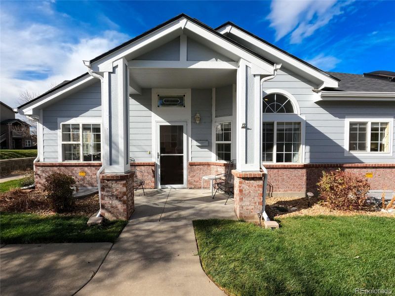 18481 E Colgate Cir, Aurora, CO 80013