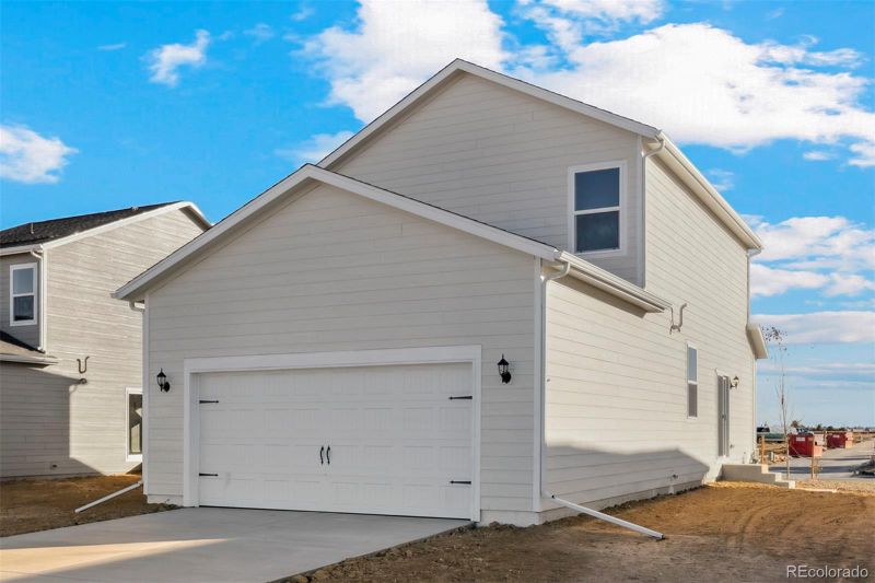 3072 Oxley St, Strasburg, CO 80136